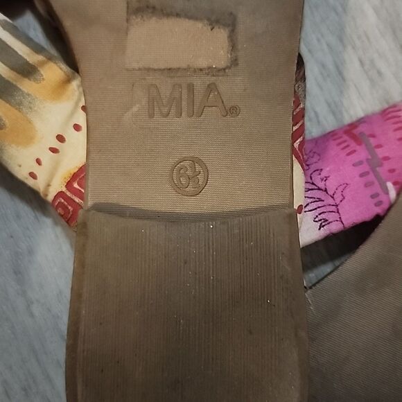 Mia Flip Flops - Picture 3 of 3